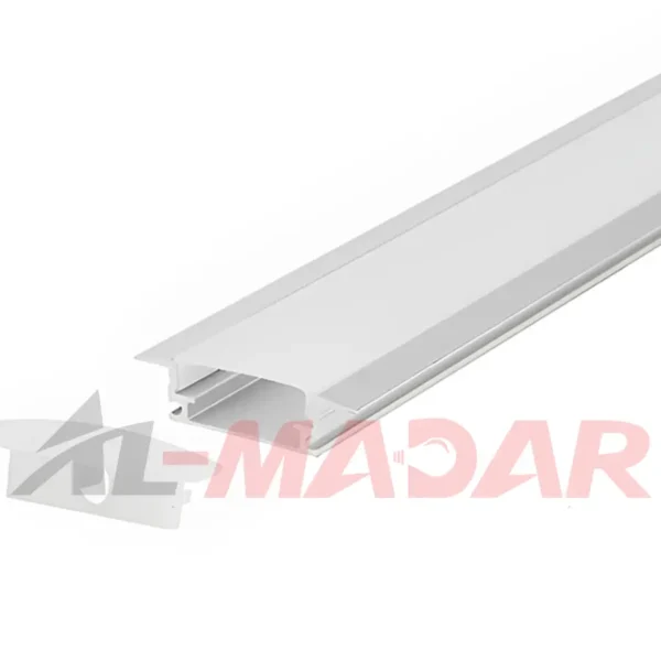 لاينر بروفايل ازارة سقفي فضي P37*50S طول القطعة 3 متر
