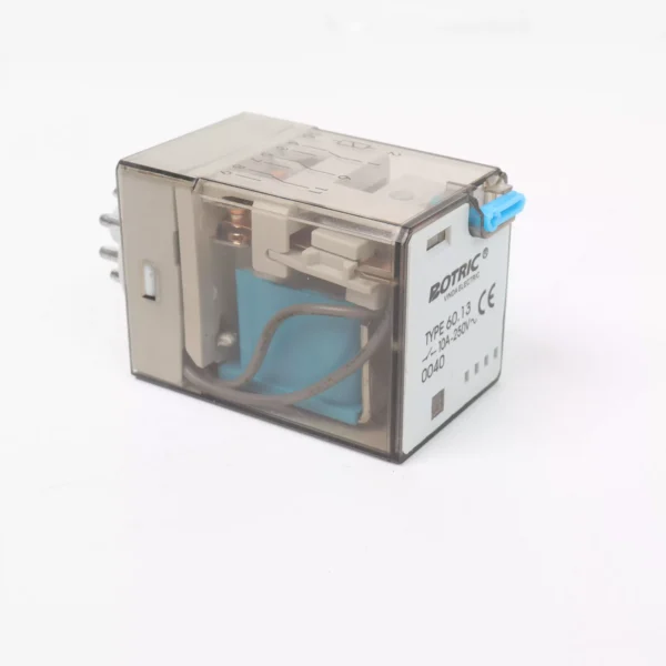 رلي BOTRIC relpol 220 volt 8 pin مع القاعدة