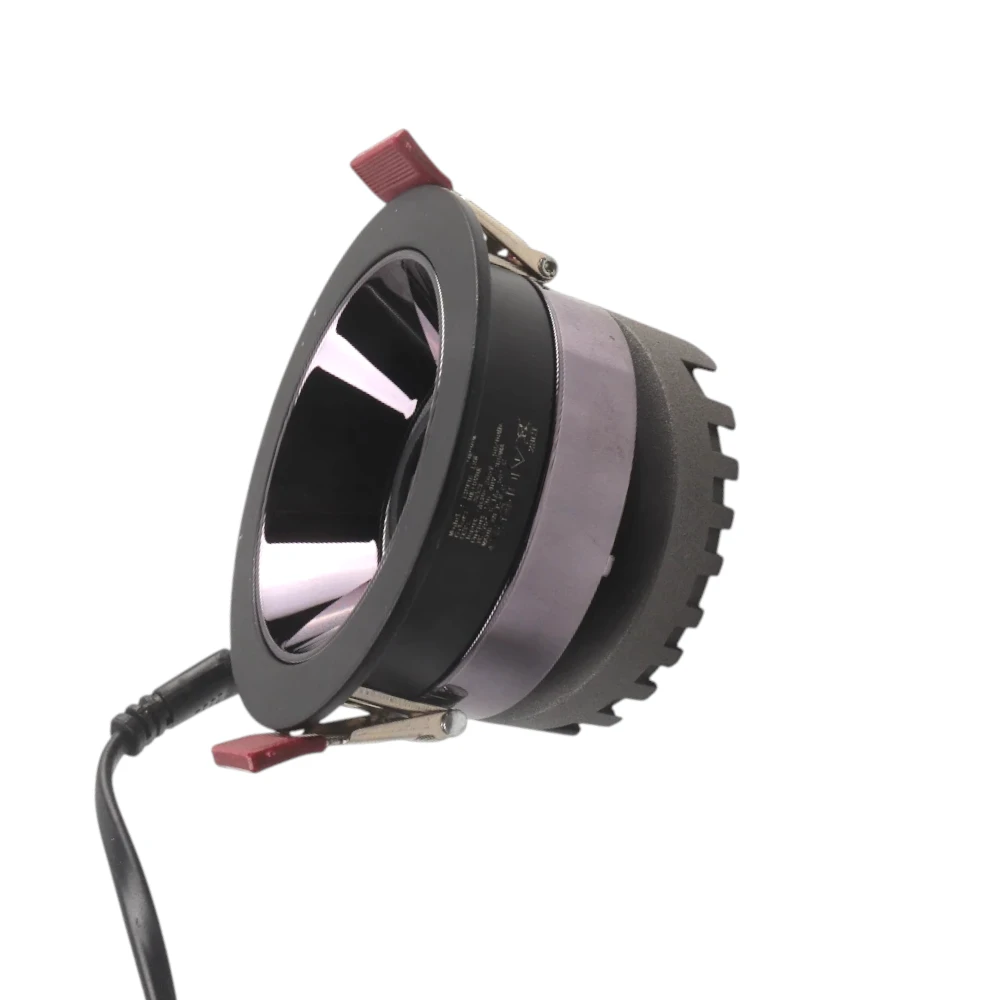 11---15 (12) سبوت لايت MANTA COB 3CCT C2330-12W WH+WH - الصورة 1