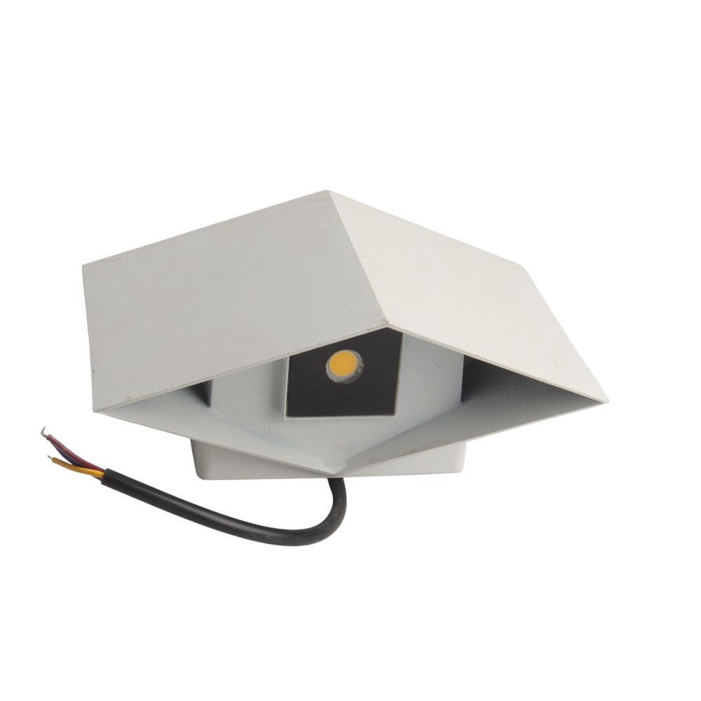 25 - 10-18 (8) براكيت ديكور ابيض MANTA -IP- MT-2041-WH - الصورة 1